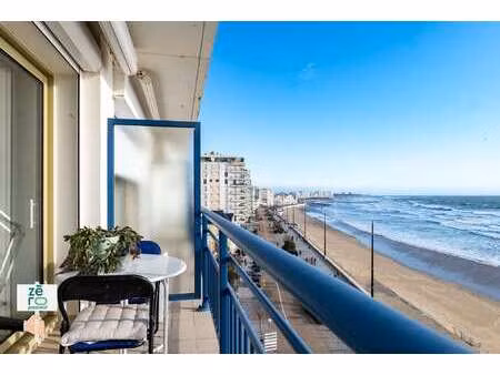 vente appartement t1 bord de mer aux sables-d'olonne (85100) : à vendre t1 bord de mer / 3