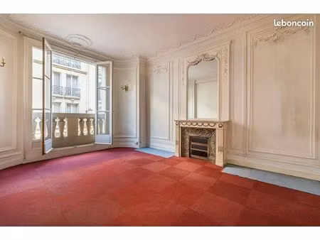 appartement 9 pièces 243 m²