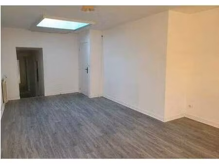 location appartement 3 pièces à la flèche (72200) : à louer 3 pièces / 75m² la flèche