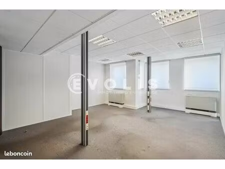 bureaux 477 m²