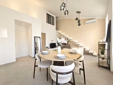 t3 duplex  57 m2  13008 marseille