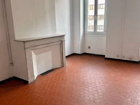 t2 45m2 avenue de toulon