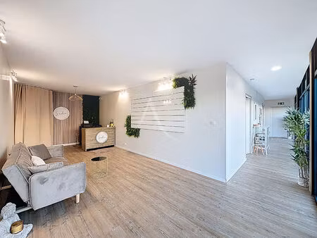 cession de bail - local à meaux dans la zone industrielle - 128 m2 et 11 50 m de vitrine -