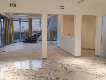 location locaux professionnels 184 m² à houilles (78800)  1 800 €