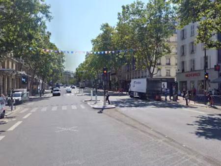 location locaux professionnels 17 m² à paris 17ème (75017)  833 €