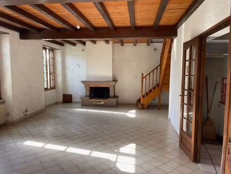 maison t4 avec veranda et jardin proche commodites