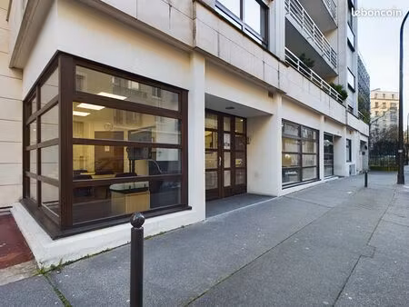 bureaux 216 m² paris