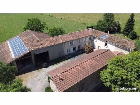 maison 6 pièces 235 m²