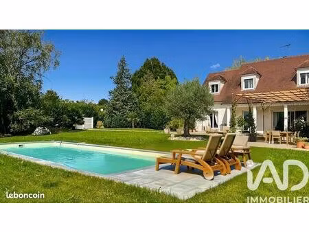 propriété 8 pièces 280 m²