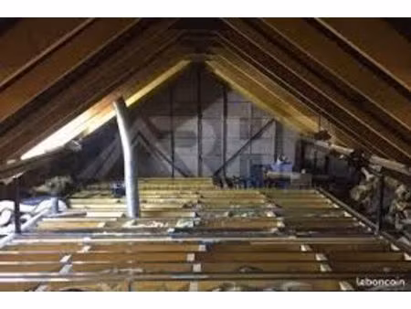 combles aménageables en plein centre-ville