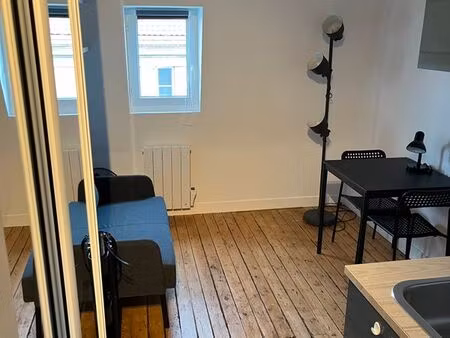 studio meublé refait à neuf 10e arrondissement