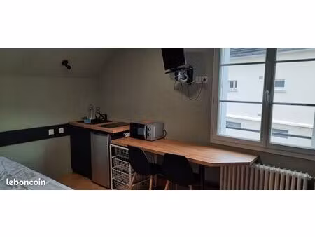 studio meublé