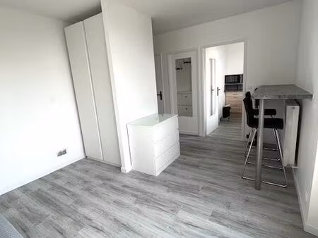 studio 1 pièce 26 m²