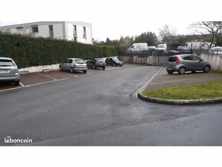 parking à louer