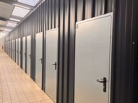 box de stockage 4 m² intérieur – sécurisé – 75/mois (1 mois offert)