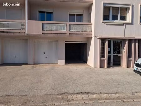 loue garage en rdc a la seyne sur mer