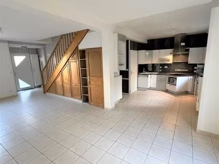 maison à louer - 5 pièces - 114 82 m2 - orleans - 45 - centre
