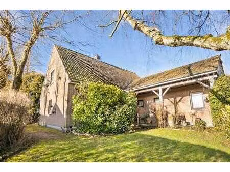 spacieuse villa de charme dans une localisation privilégiée