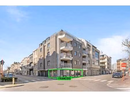 propriété commerciale de haute qualité sur la grand-place à…