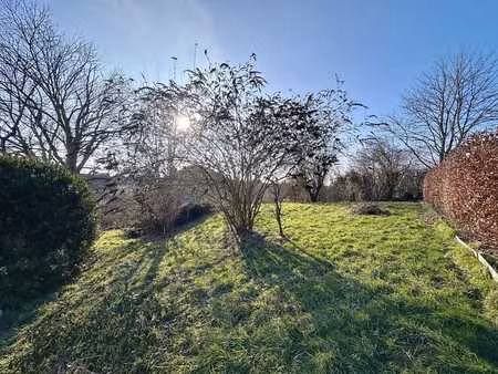 superbe terrain de fond de ±7 ares idéalement situé