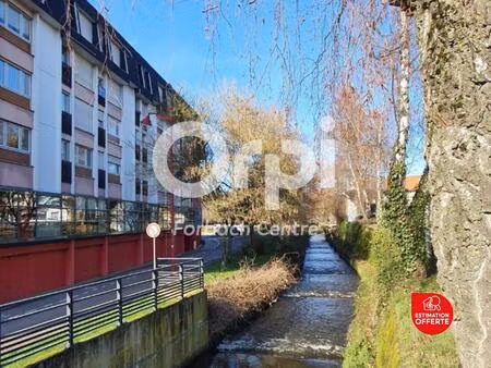 appartement 3e étage avec ascenseur en plein centre de creutzwald : 3 chambres  balcon  ca