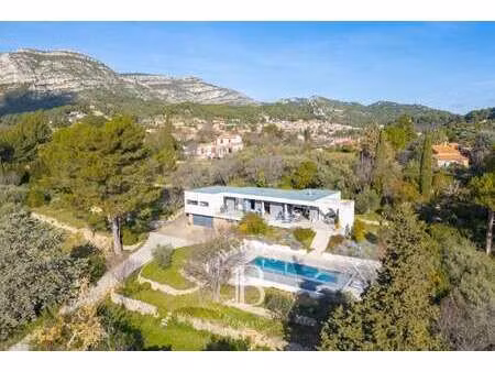 maison de luxe à vendre à roquevaire : 1 550 000 € | 274m²