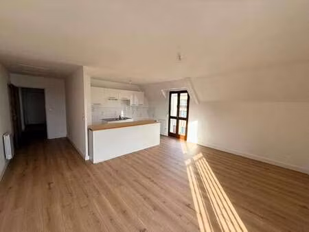 location appartement 3 pièces à noyal-sur-vilaine (35530) : à louer 3 pièces / 68m² noyal-