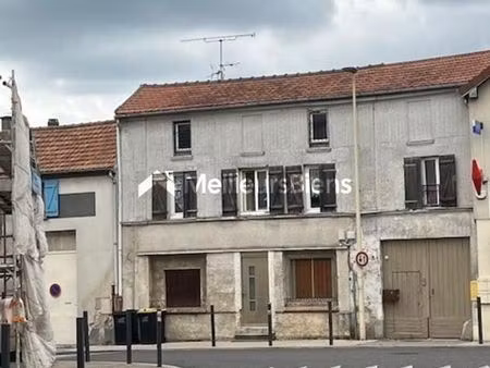 immeuble 122 m² le pin