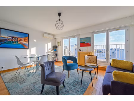 paris xii - appartement au dernier étage  balcon