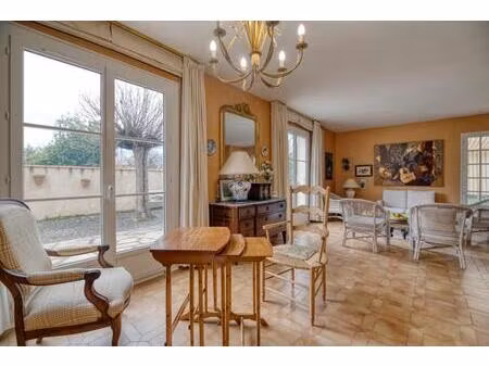 maison de 7 pièces de 196 m² à muret