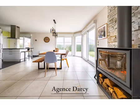 maison 6 pièces 4 chambres 143 m2