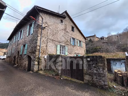 habitation principale avec revenus locatifs possibles 327