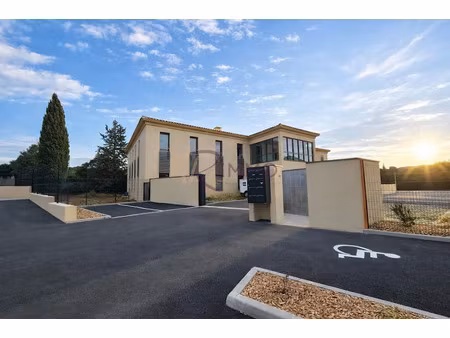 location locaux professionnels 43.51 m² à bouc-bel-air (13320)  1 190 €