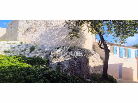 bouc bel air (13320)  maison de village de 50 m2 pleine de charme  rénovée