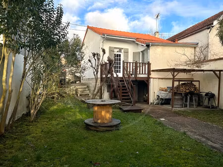 maison en pierre avec jardin à cenon