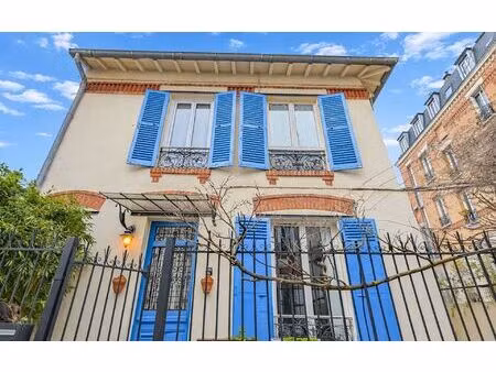 maison paris 19 m² t-4 à vendre  1 400 000 €