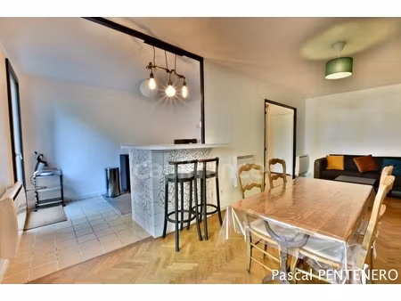 t2 rez de jardin à louer villeurbanne (69)