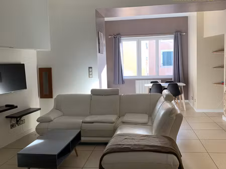 t1 bis -centre voiron- 48m2