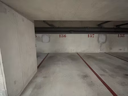 parking a louer - rueil 2000