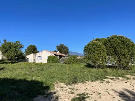vente terrain 446 m² à caromb (84330)  130 000 €