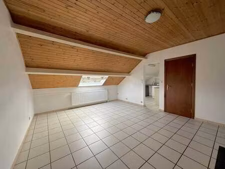 bel appartement 2 chambres avec garage