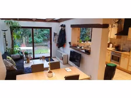 appartement rez chaussée avec jardin et parking privatif