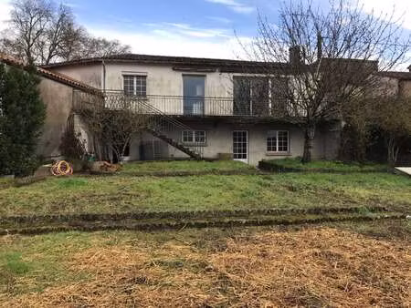 vente maison à bressuire (79300) : à vendre / 126m² bressuire