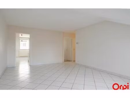 location appartement  m² t-2 à lyon 8  919 €
