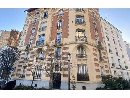 location appartement  m² t-2 à vincennes  1 080 €