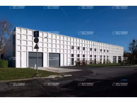 vente entrepôt logistique croissy-beaubourg 77183