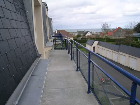 location appartement 3 pièces 45 m² à grandcamp-maisy (14450)