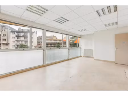 vente bureau les lilas 93260
