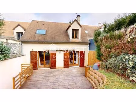 maison familiale au calme à 10 min à pied du centre et des commerces (visite virtuelle 3d 