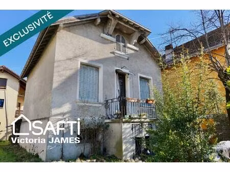 maison années 30 à réinventer  fort potentiel.